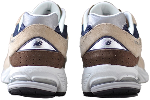 New Balance 2002R Beige Navy Biru ML2002R5 Lookbook New Balance 2002R Beige Navy Biru ML2002R5