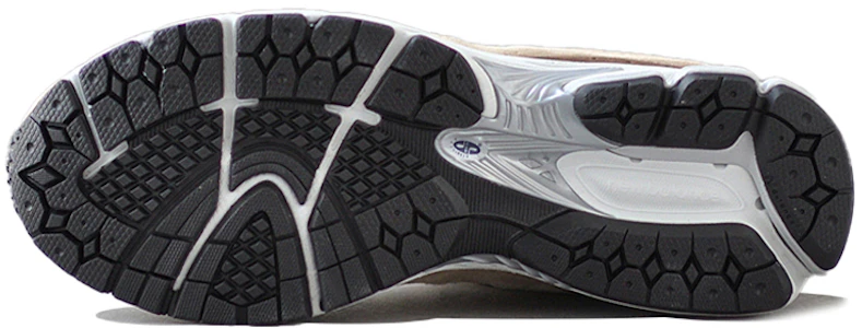 ニューバランス 2002R ベージュネイビー ML2002R5 Shop ニューバランス 2002R ベージュネイビー ML2002R5