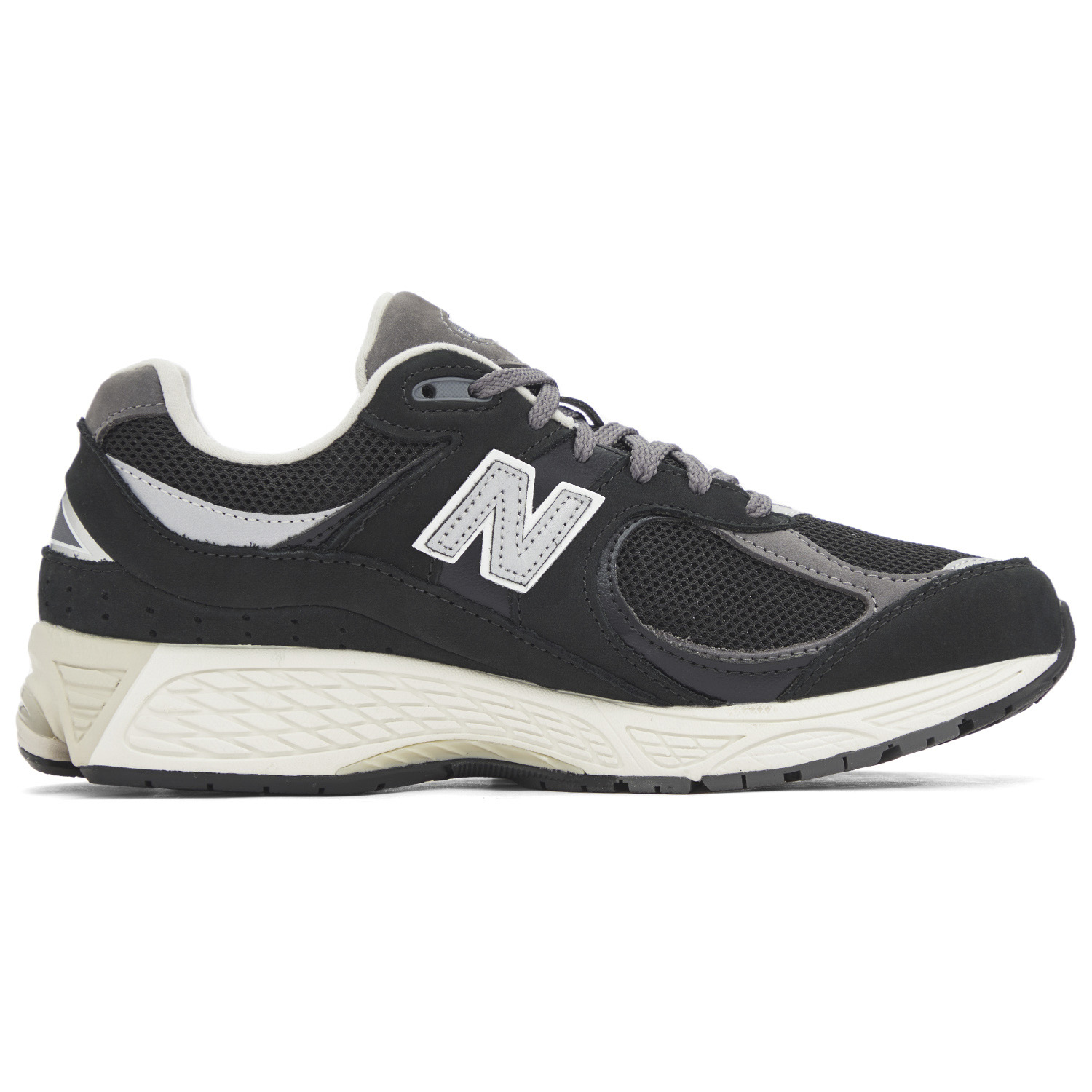 Lookbook New Balance 2002R Schwarz Castlerock M2002RNC