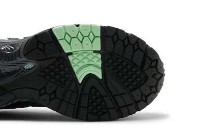 New Balance 2002R Black Silver Green M2002RLD