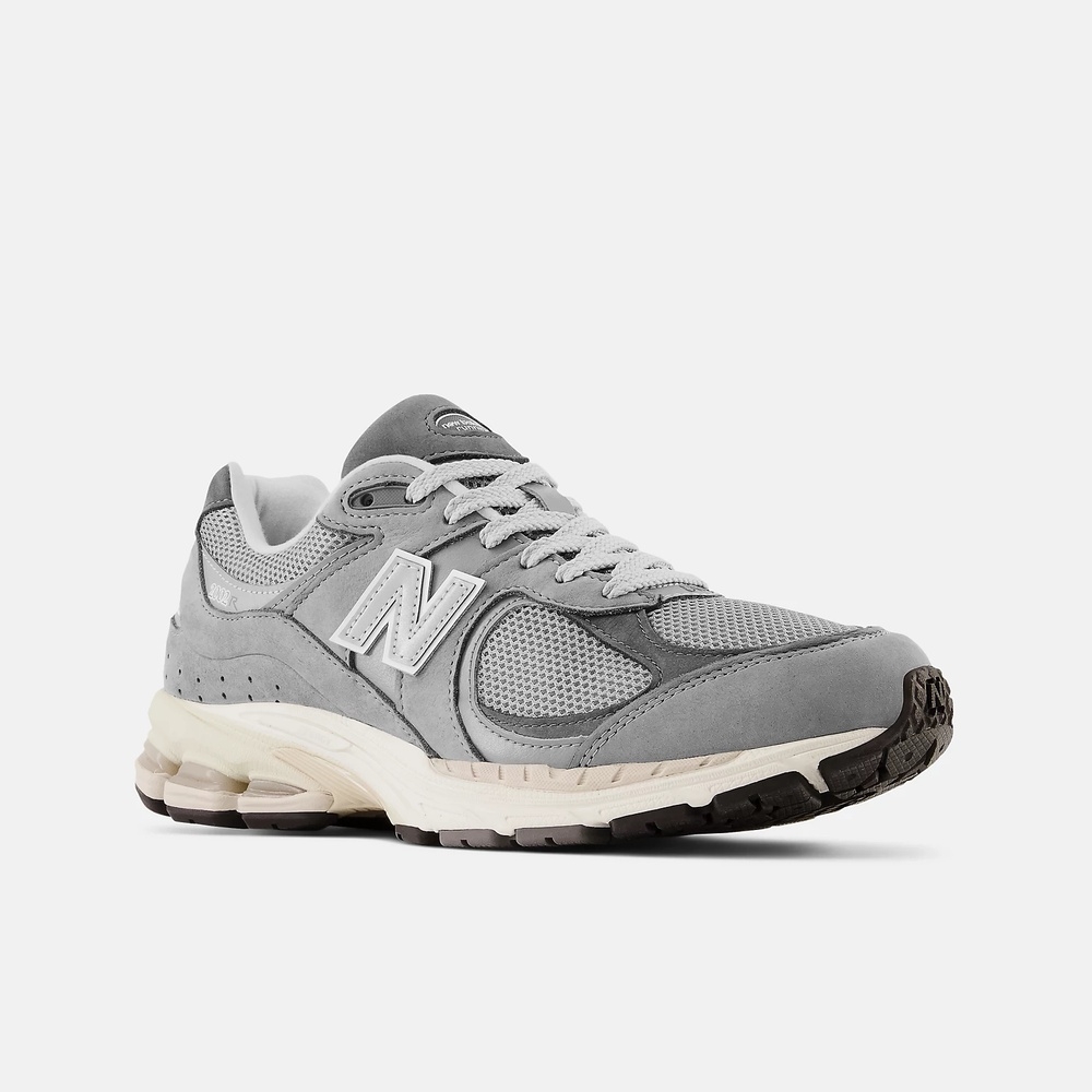 Shop New Balance 2002R Kasut Kasual M2002RNM-D