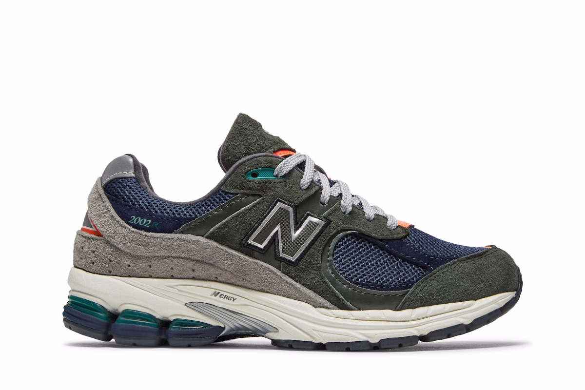 New Balance 2002R Defense Green Natural Indigo