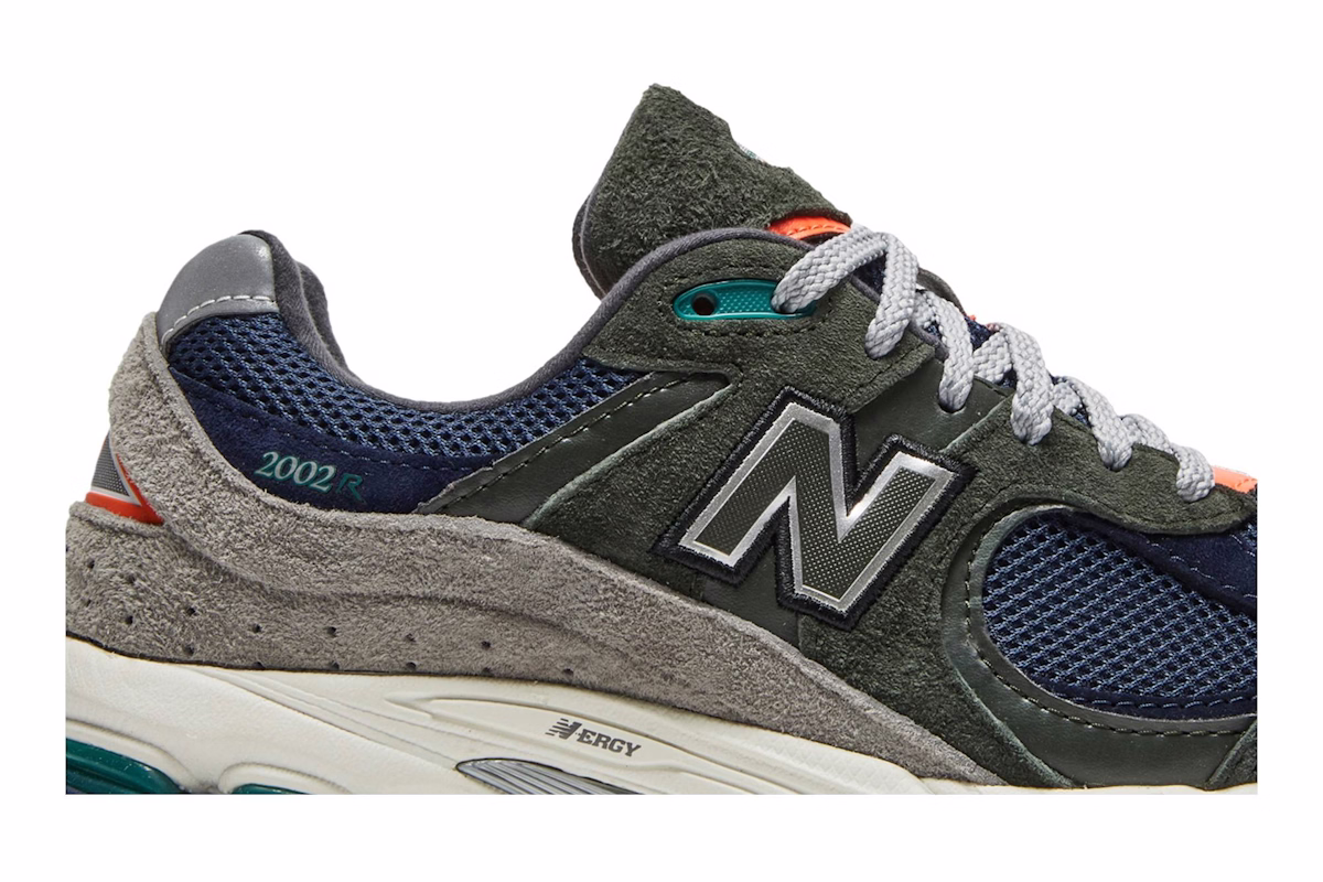 New Balance 2002R Defense Green Natural Indigo