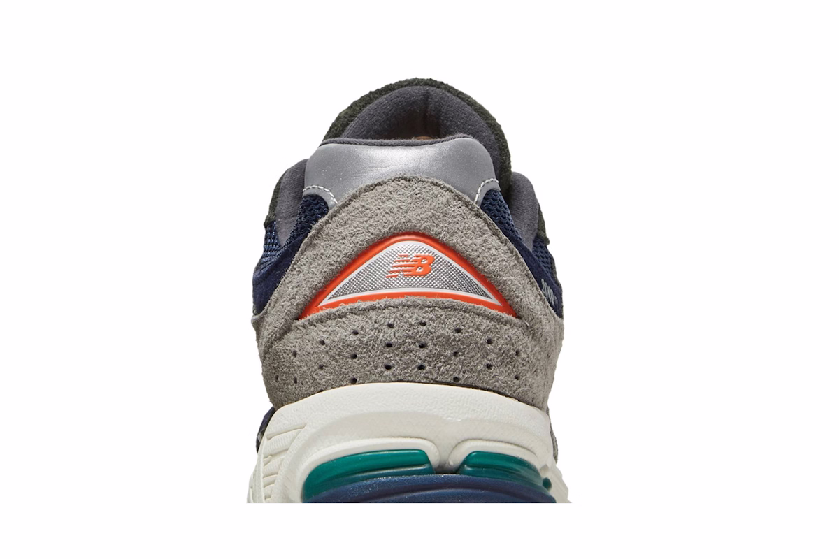 New Balance 2002R Defense Green Natural Indigo
