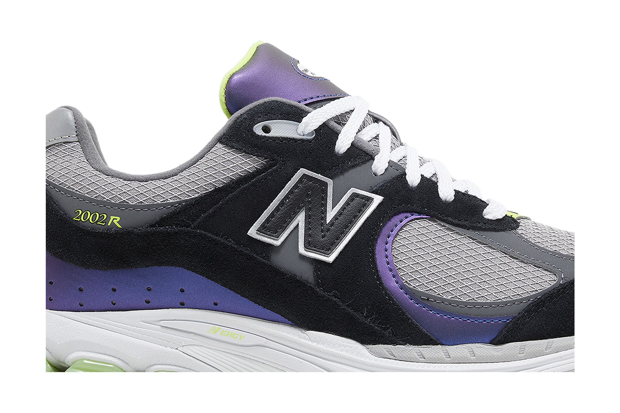 Order New Balance 2002R Esclusiva DTLR ''Viola Noir'' M2002RHI