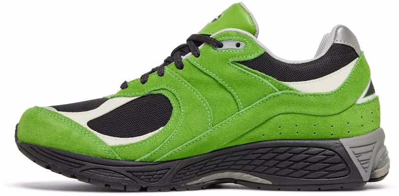 New Balance 2002R Good Vibes Pack - 'Green' M2002RGZ Lookbook New Balance 2002R Good Vibes Pack - 'Green' M2002RGZ