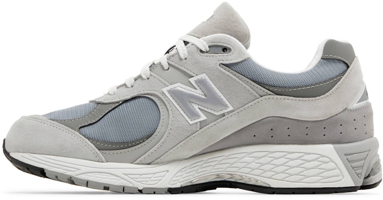 New Balance 2002R GORE-TEX 'Concrete' M2002RXJ Lookbook New Balance 2002R GORE-TEX 'Concrete' M2002RXJ