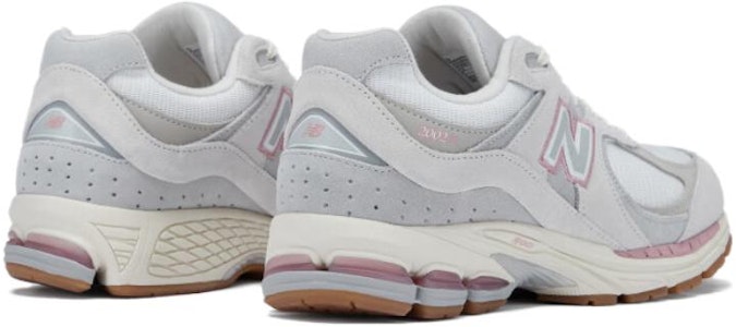 New Balance 2002R Gore-Tex 'Gris Blanco' M2002RPM Lookbook New Balance 2002R Gore-Tex 'Gris Blanco' M2002RPM