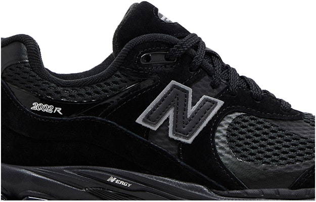 New Balance 2002R Jala Hitam Berkilat M2002WB Order New Balance 2002R Jala Hitam Berkilat M2002WB