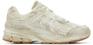 Buy New Balance 2002R Protection Pack 'Distressed' Lelasan Kasual. M2002RDG