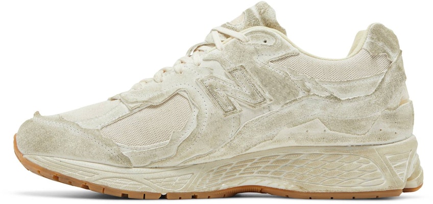 New Balance 2002R Protection Pack 'Distressed' Lelasan Kasual. M2002RDG Lookbook New Balance 2002R Protection Pack 'Distressed' Lelasan Kasual. M2002RDG