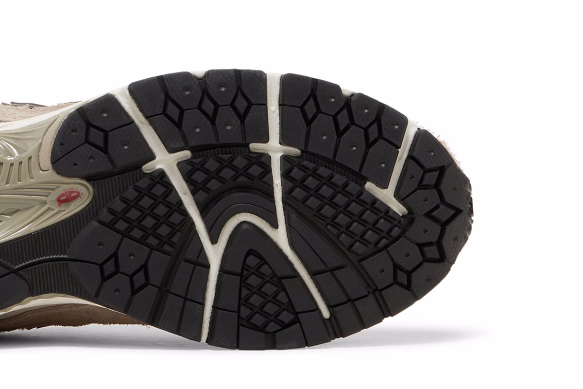 New Balance 2002R Protection Pack 'Driftwood' M2002RDL