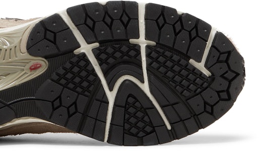 New Balance 2002R 保護包 "漂流木" M2002RDL Purchase New Balance 2002R 保護包 "漂流木" M2002RDL