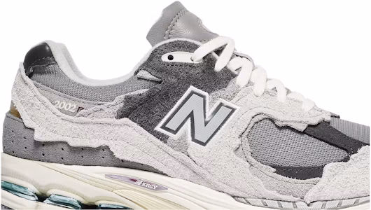 Lookbook New Balance 2002R 保護包 '雨雲' M2002RDA