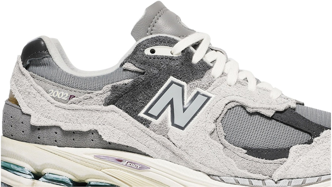 New Balance 2002R Protection Pack 'Rain Cloud' M2002RDA Lookbook New Balance 2002R Protection Pack 'Rain Cloud' M2002RDA