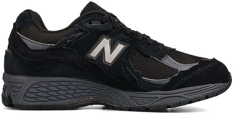 New Balance 2002R 复古运动鞋 U20023MB Shop New Balance 2002R 复古运动鞋 U20023MB