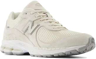 Shop New Balance 2002R ''Linnen'' M2002WC