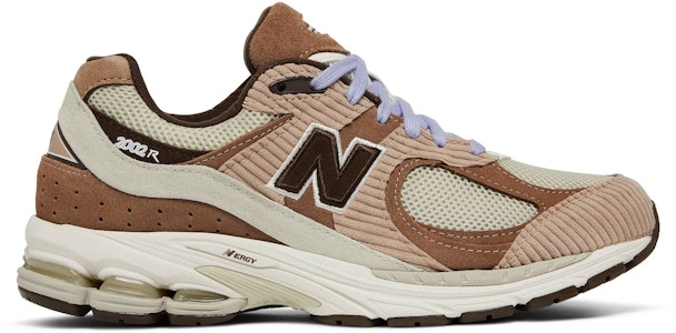 SSENSE 단독, 뉴발란스 2002R 코듀로이 M2002RSS Buy SSENSE 단독, 뉴발란스 2002R 코듀로이 M2002RSS