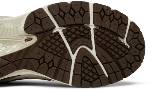 SSENSE 단독, 뉴발란스 2002R 코듀로이 M2002RSS Purchase SSENSE 단독, 뉴발란스 2002R 코듀로이 M2002RSS