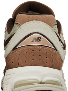 SSENSE 단독, 뉴발란스 2002R 코듀로이 M2002RSS Sizing SSENSE 단독, 뉴발란스 2002R 코듀로이 M2002RSS