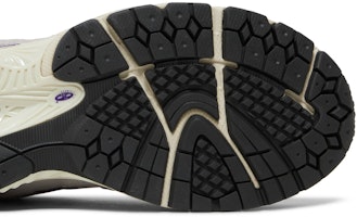 New Balance 2002R x J.Crew 'Rain Cloud Prism Purple' Sepatu Sneakers M2002RWB Purchase New Balance 2002R x J.Crew 'Rain Cloud Prism Purple' Sepatu Sneakers M2002RWB