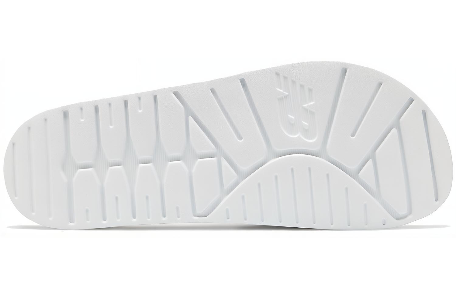 Shop 新平衡 200系列 拖鞋 白色