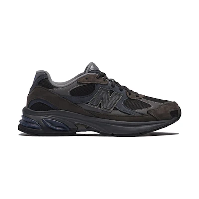 NB 2010 'Tornado Faded Black'
