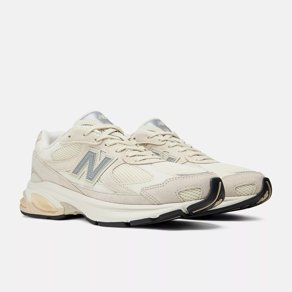 Shop New Balance 2010 休闲鞋 U201079X-D