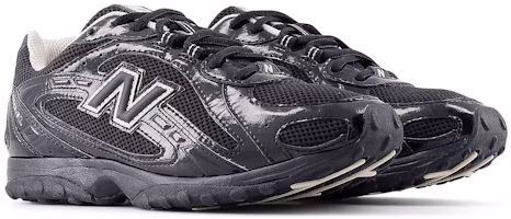 Shop New Balance 204L '黑色狼棕' U204LMRA