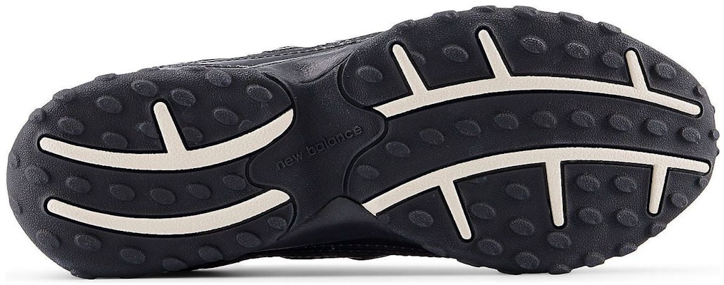 New Balance 204L ''Hitam Timberwolf'' U204LMRA Details for New Balance 204L ''Hitam Timberwolf'' U204LMRA