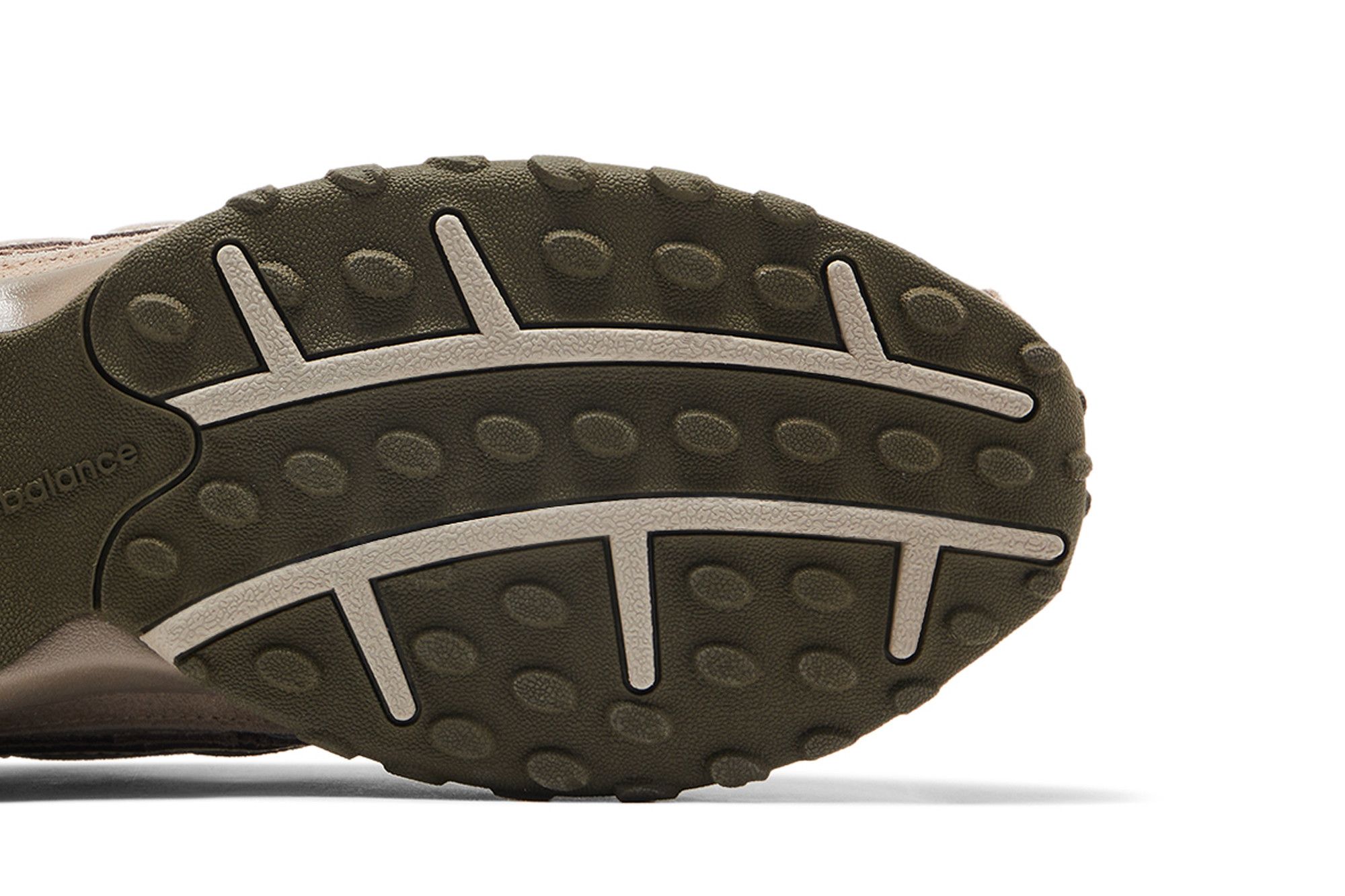 Sizing 뉴발란스 204L '브라운' U204LMMA