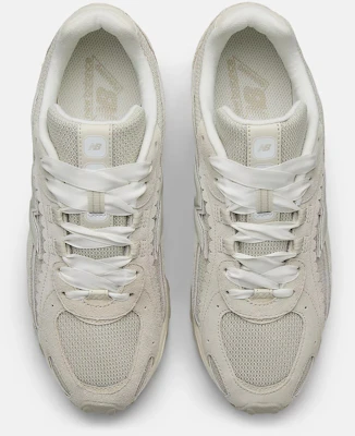 New Balance 204L Sepatu Kasual U204L2SZ-D Shop New Balance 204L Sepatu Kasual U204L2SZ-D