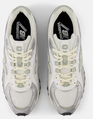 New Balance 204L Serie Casual Sneakers U204LSWB-D Lookbook New Balance 204L Serie Casual Sneakers U204LSWB-D