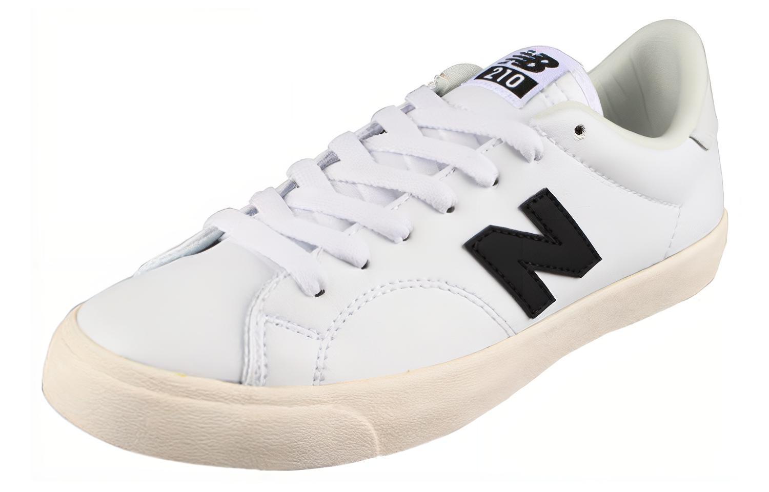 Lookbook New Balance NB 210 低筒 板鞋 男女皆宜 白黑色