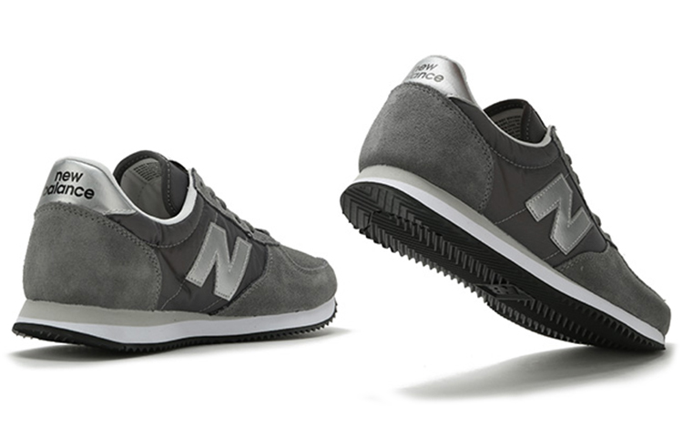 Lookbook New Balance 220 Serie Grijs U220GS