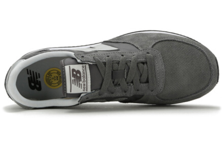 Shop New Balance 220 Serie Grijs U220GS