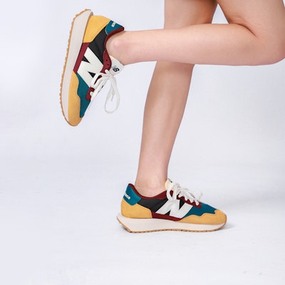 New Balance 237 'Kerja Burgundy' MS237HR1 Details for New Balance 237 'Kerja Burgundy' MS237HR1