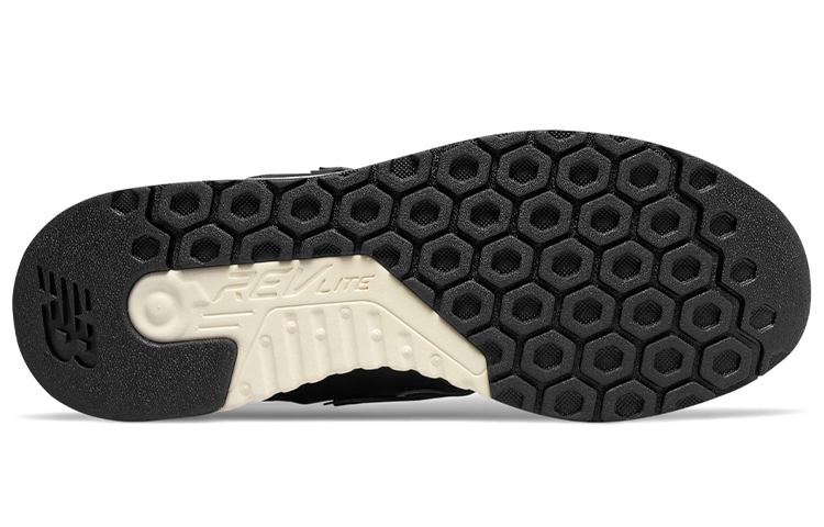 Shop New Balance 黑白配色 MRL247FF