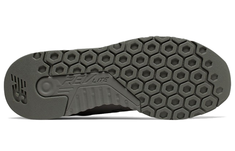 Shop ニューバランス247 クラシック ダークグレー/レッド/ブラック MRL247GN