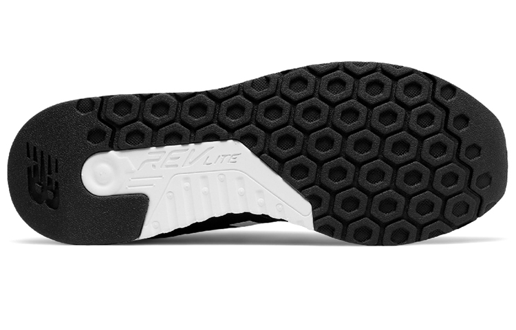 Shop New Balance 247 Klasik Hitam Putih MRL247BG