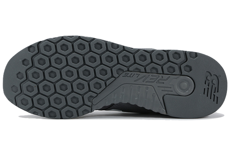 Shop New Balance 247 Clásico Gris MRL247CB