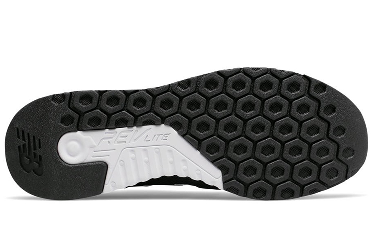 Shop New Balance 247 Decon Zapatillas Negras MRL247D5