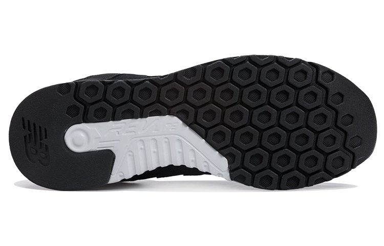 Shop ニューバランス 24シリーズ ブラック「セメント」 MS24BR1