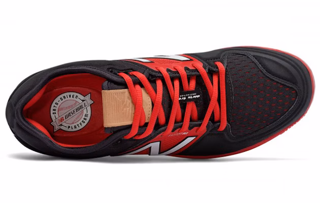 New Balance 3000 v3 Metal 'Black Red' L3000BR3 Lookbook New Balance 3000 v3 Metal 'Black Red' L3000BR3