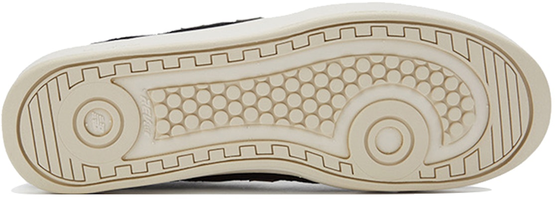 뉴발란스 300 블랙 화이트 CRT300K1 Sizing 뉴발란스 300 블랙 화이트 CRT300K1