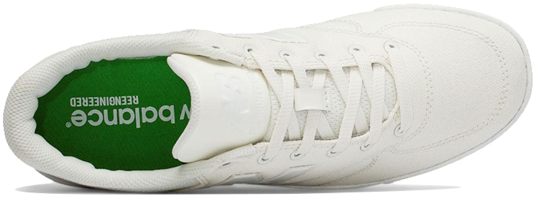 뉴발란스 300 화이트 (New Balance 300 White) CRT300RL Lookbook 뉴발란스 300 화이트 (New Balance 300 White) CRT300RL