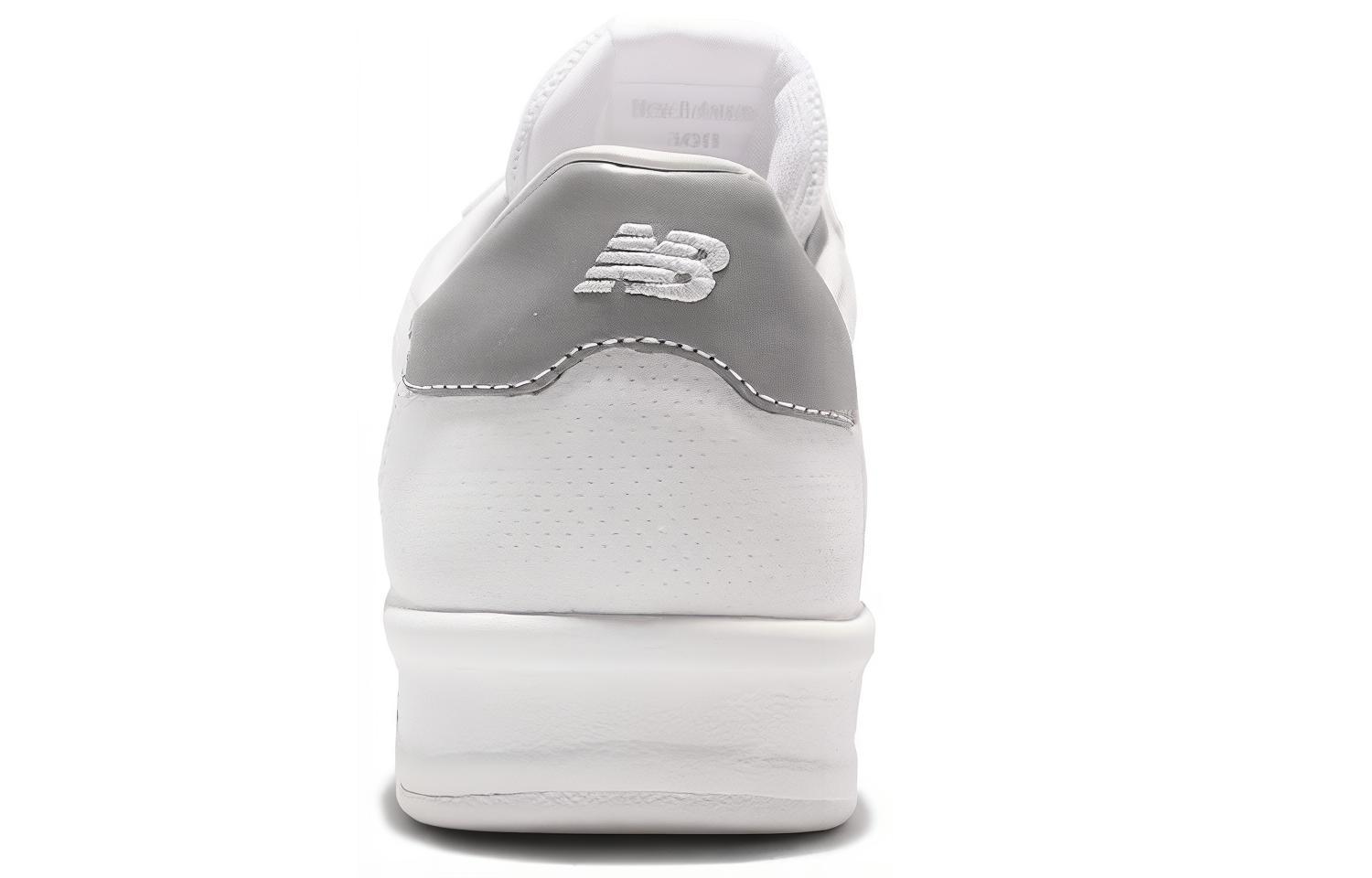 Shop ニューバランス300 ホワイト/グレー CRT300GJ