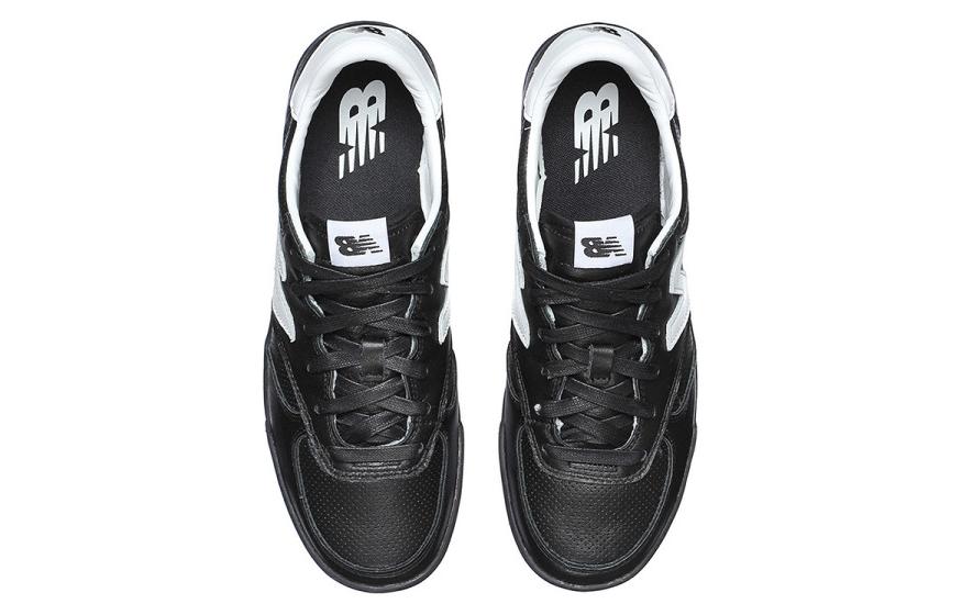 Shop 뉴발란스 300 가죽 블랙 화이트 (or) 뉴발란스 300 검흰 가죽 CRT300LA