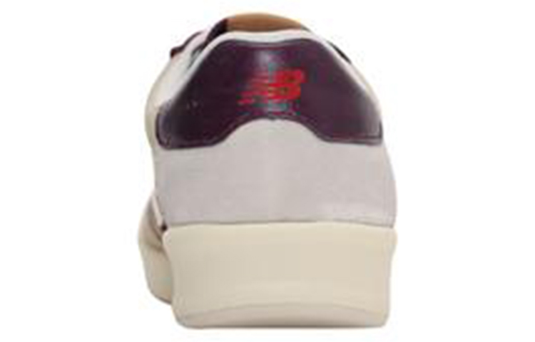 Shop New Balance 300 Series /Merah 'Putih' CRT300CC