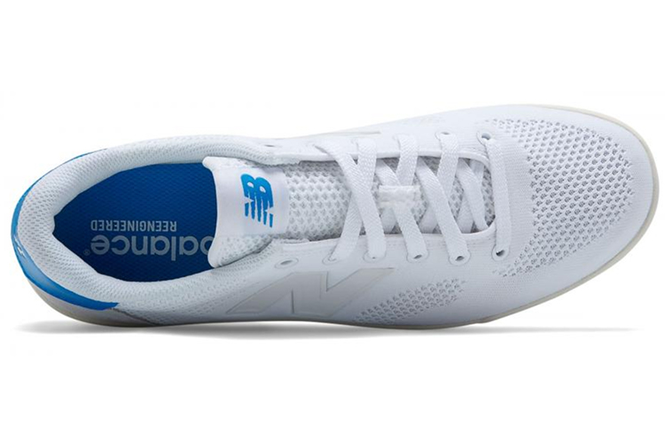 Lookbook New Balance NB 300 低筒 球鞋 男女皆宜 白藍色